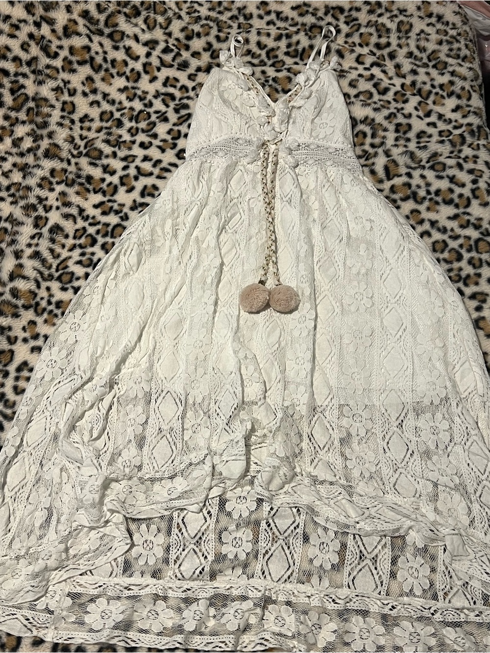 Cupshe White Lace Maxi Dress with Pom-Tie Straps
